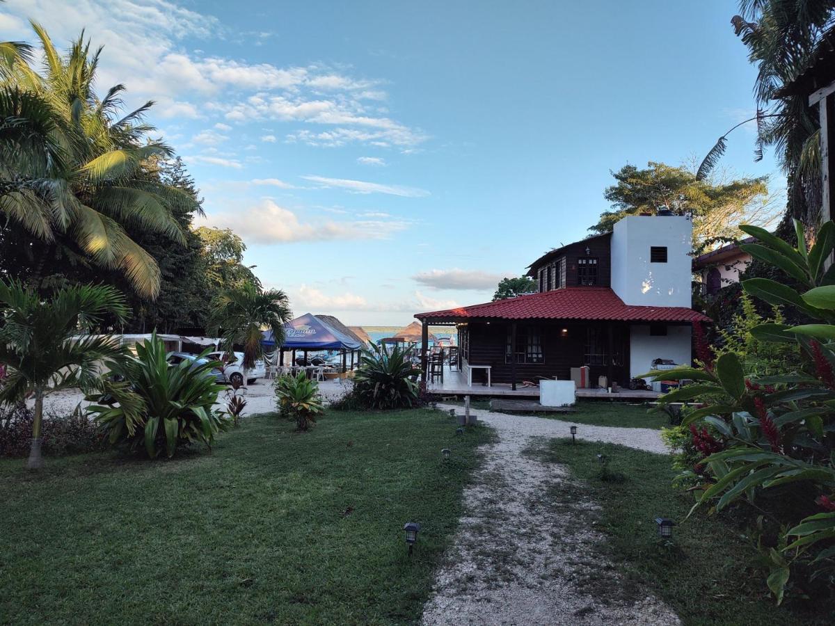 Papitos Bacalar Hotel And Marina Exterior foto