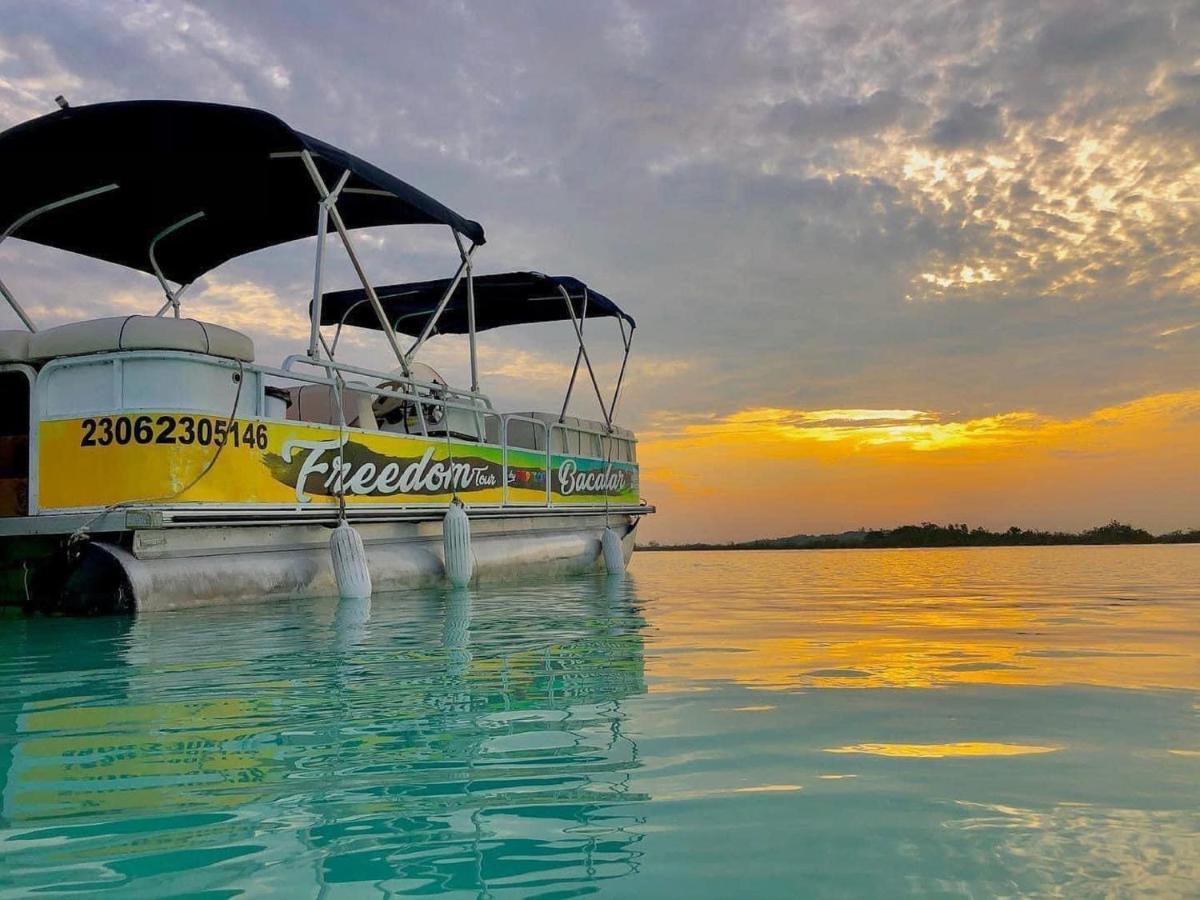 Papitos Bacalar Hotel And Marina Exterior foto